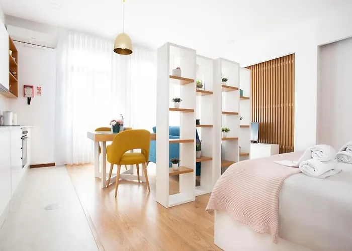 Valentino Loft Center - By Guest Апартаменты *